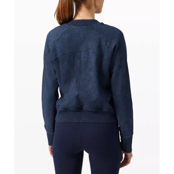 Lululemon Sweatshirt Womens 6 Blue Ready To Roll Crew Dye In Acid Rubber Dye - Picture 2 of 10